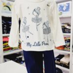 Conjunto de ropa para niña blanco con azul y una bailarina bordada en el centro